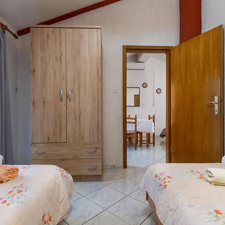 Appartement And Pergola