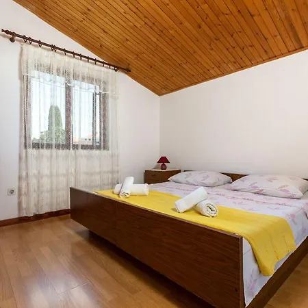 Apartment And Pergola Rovinj
