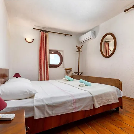 And Pergola Apartment *