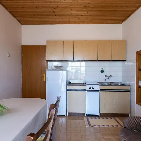 And Pergola Apartment