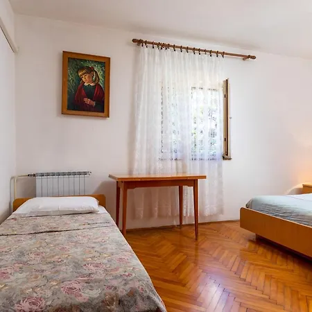 Apartment And Pergola Rovinj
